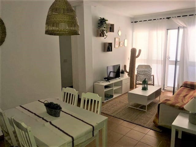 2 slaapkamer Flat voor vakantieverhuur in Puerto del Rey, Vera met zwembad - € 800 (Ref: 7437532)