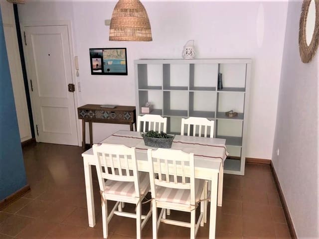 2 slaapkamer Flat voor vakantieverhuur in Puerto del Rey, Vera met zwembad - € 800 (Ref: 7437532)