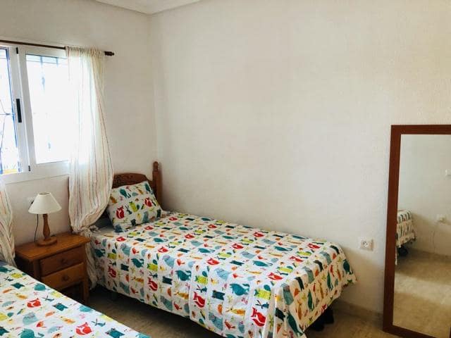 2 slaapkamer Flat voor vakantieverhuur in Vera met zwembad garage - € 900 (Ref: 7772153)