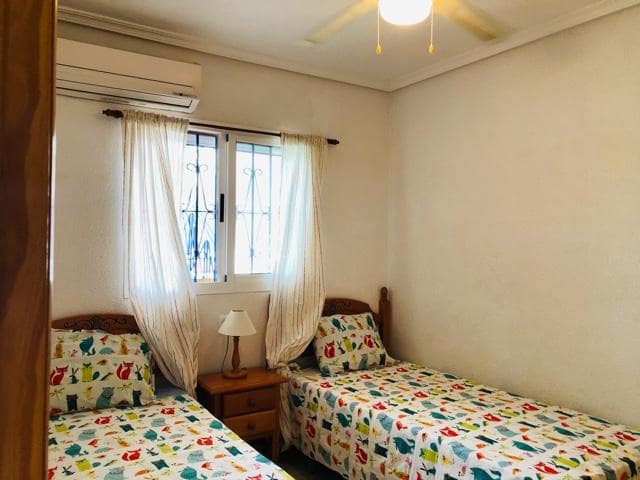 2 slaapkamer Flat voor vakantieverhuur in Vera met zwembad garage - € 900 (Ref: 7772153)