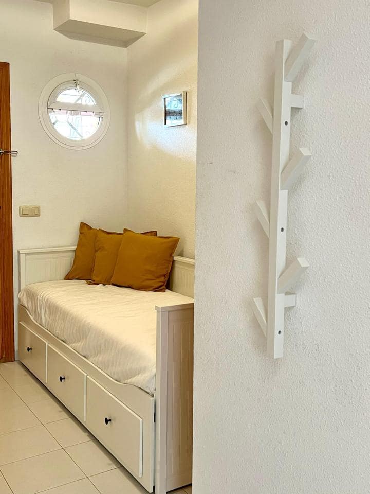 1 slaapkamer Flat voor vakantieverhuur in Vera met zwembad garage - € 750 (Ref: 7858101)