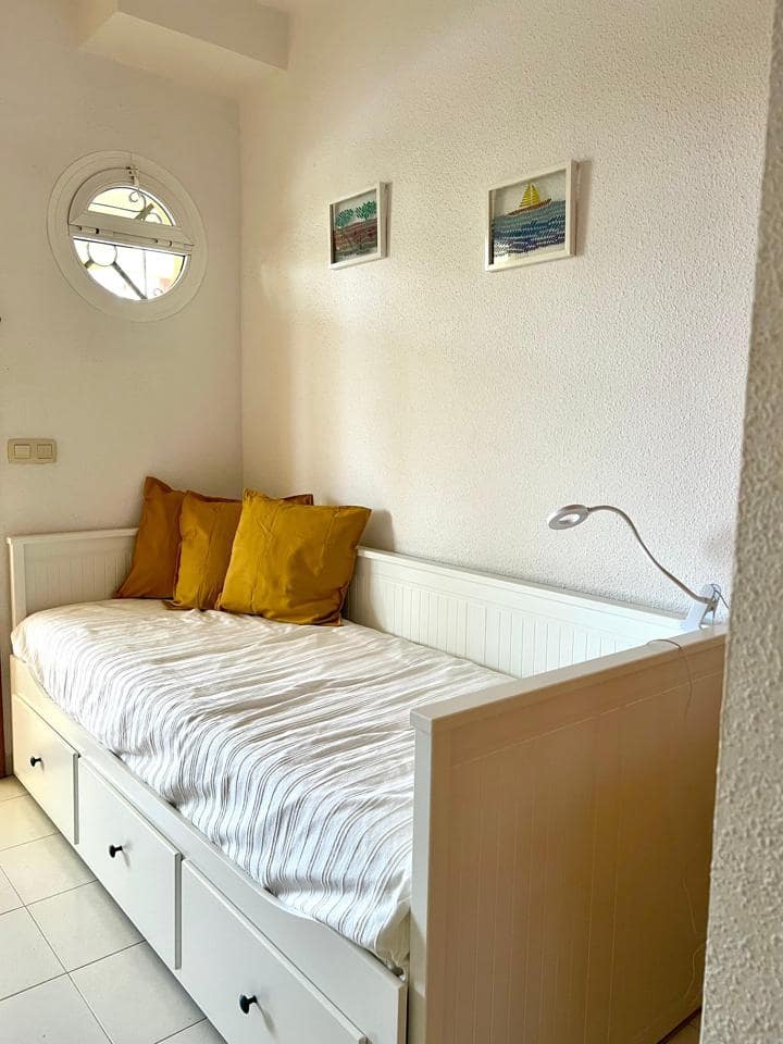 1 slaapkamer Flat voor vakantieverhuur in Vera met zwembad garage - € 750 (Ref: 7858101)