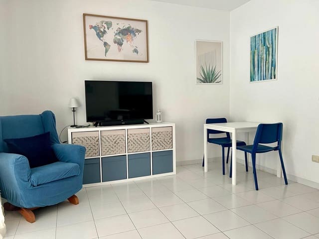 Piso de 1 habitación en Vera Playa Naturista, Vera en alquiler vacacional con piscina garaje - 750 € (Ref: 7858101)