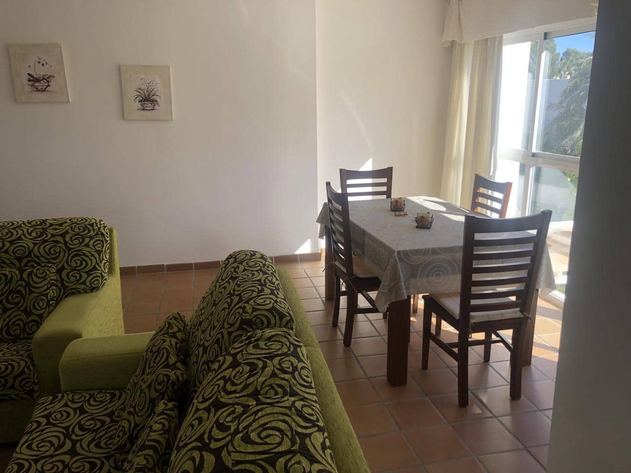 2 slaapkamer Flat voor vakantieverhuur in Vera met zwembad - € 900 (Ref: 8049623)