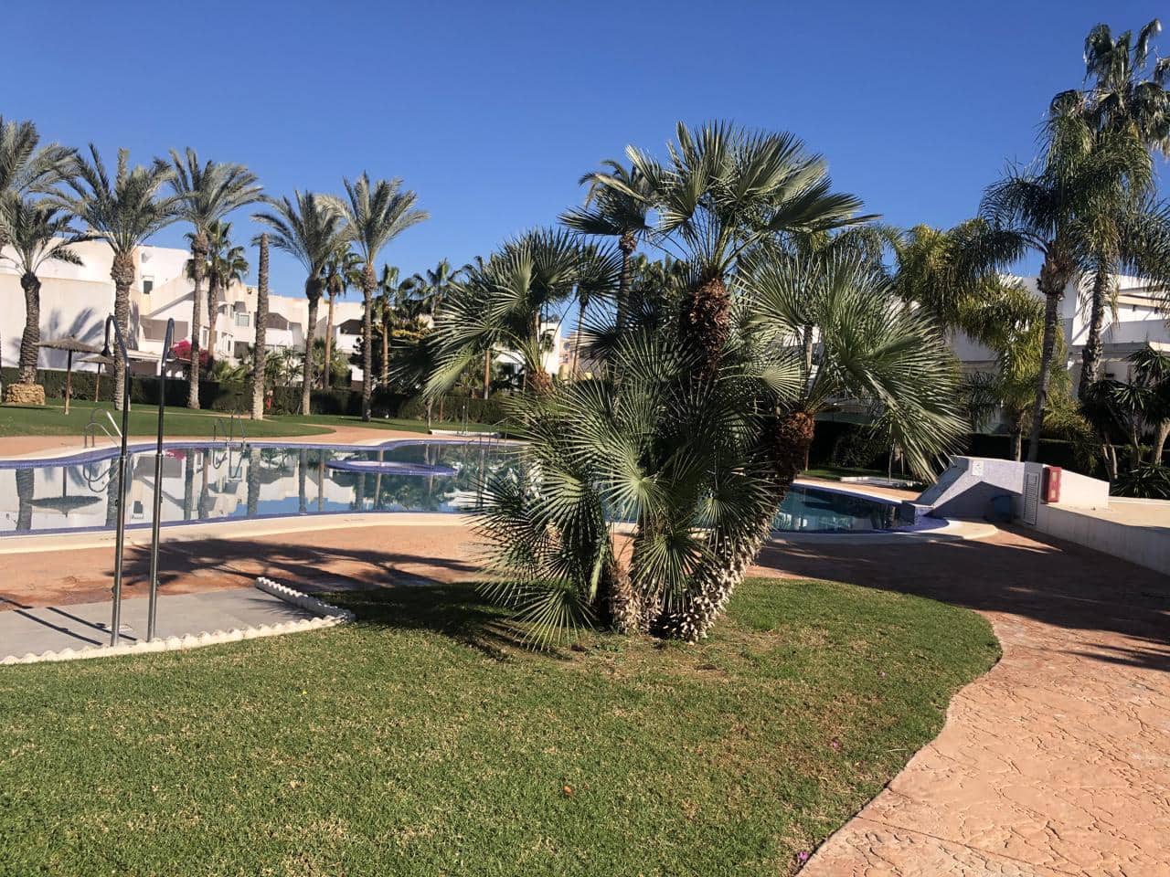 2 slaapkamer Flat voor vakantieverhuur in Vera met zwembad - € 900 (Ref: 8049623)