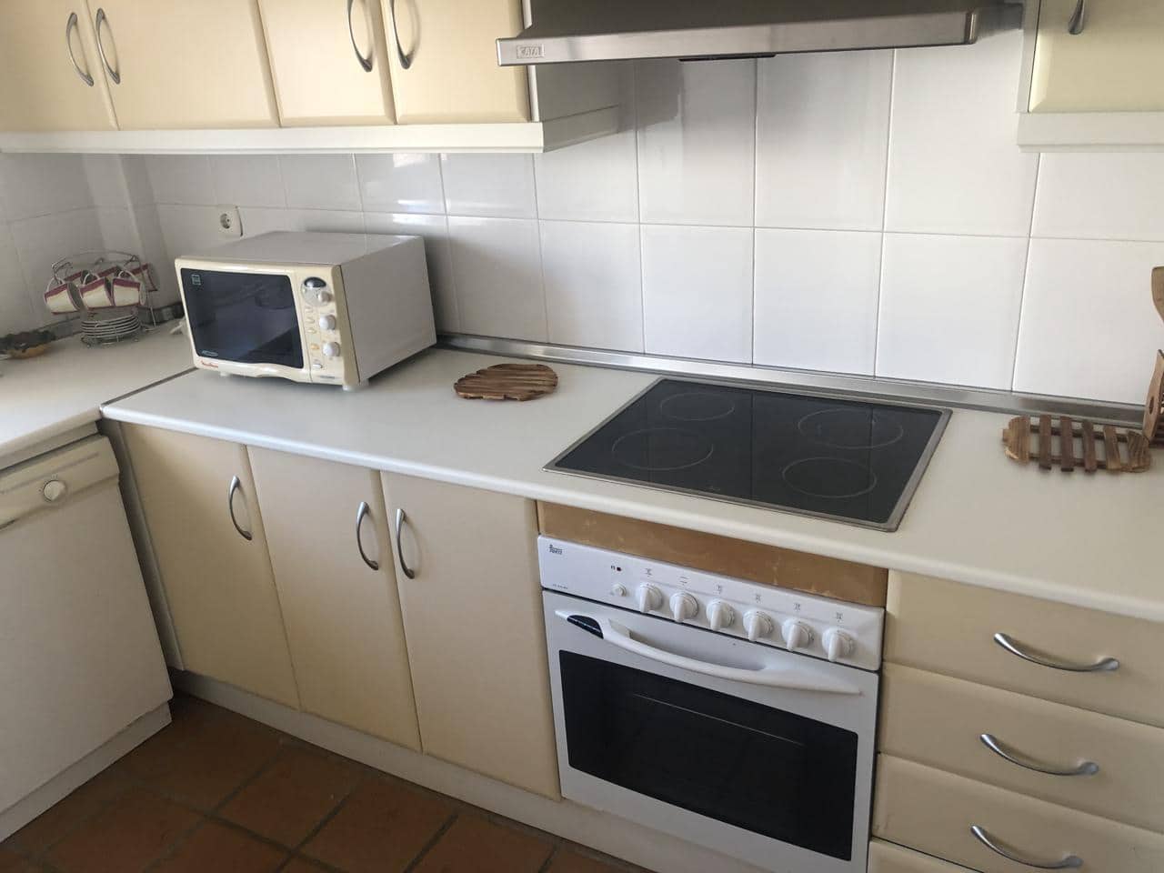 2 slaapkamer Flat voor vakantieverhuur in Vera met zwembad - € 900 (Ref: 8049623)