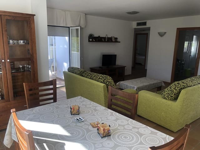 2 slaapkamer Flat voor vakantieverhuur in Puerto del Rey, Vera met zwembad - € 900 (Ref: 8049623)