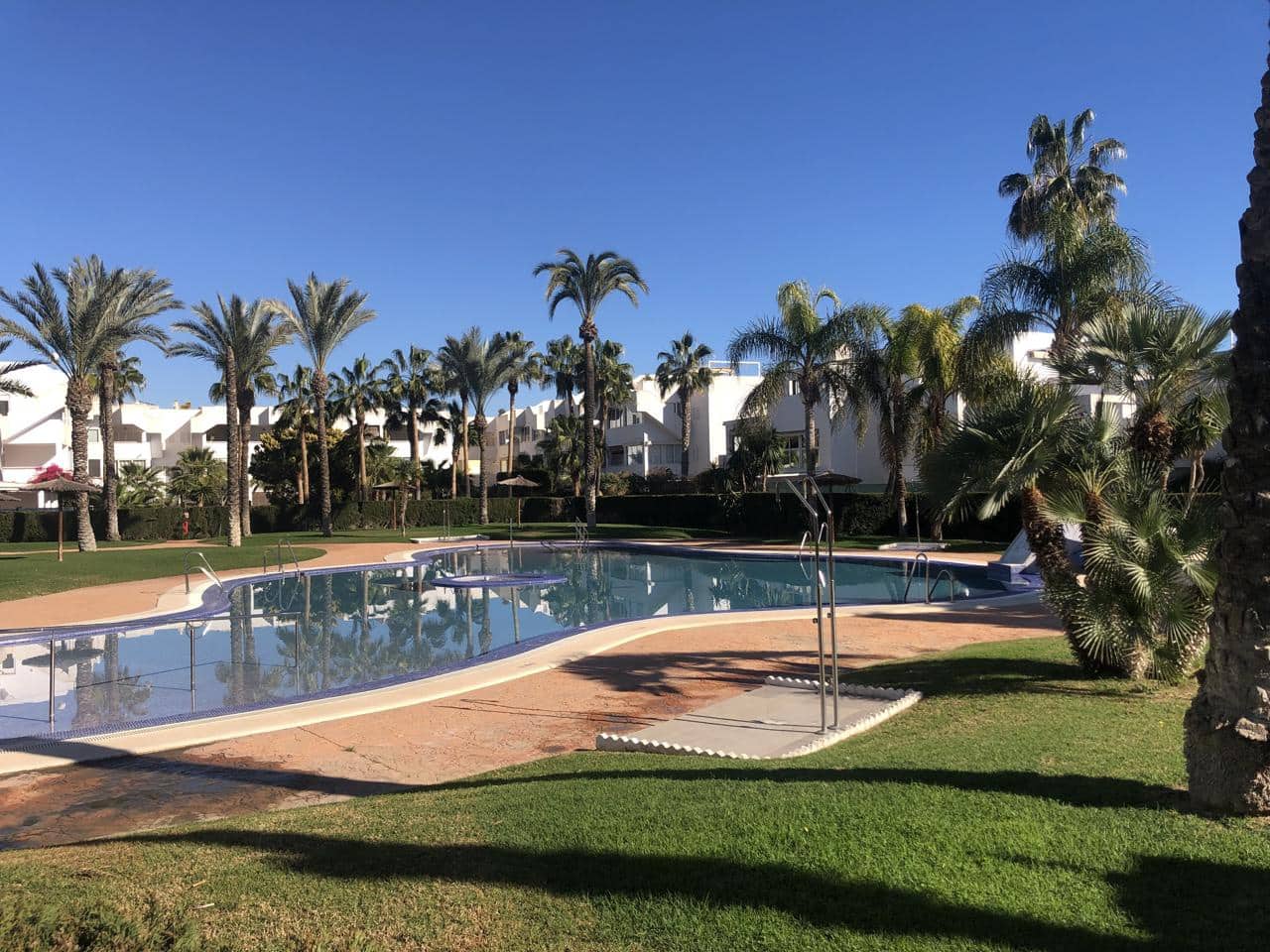 2 slaapkamer Flat voor vakantieverhuur in Vera met zwembad - € 900 (Ref: 8049623)