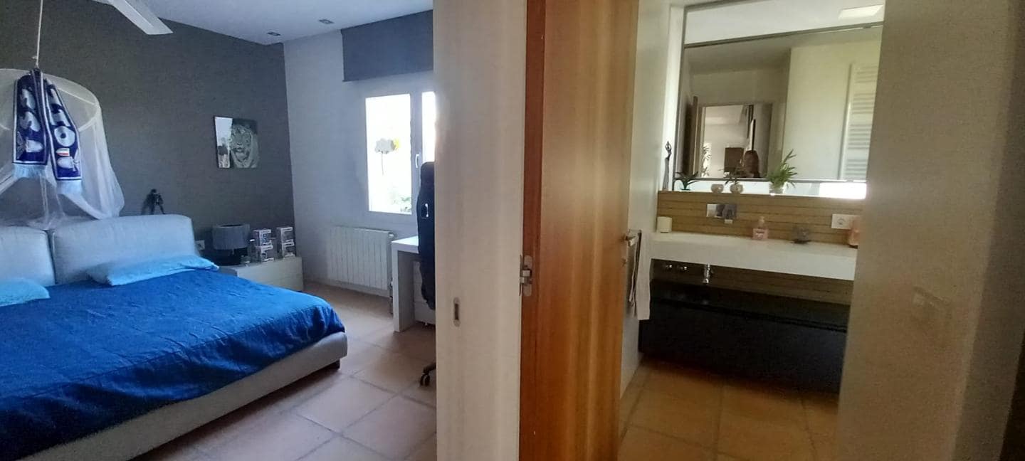 4 slaapkamer Villa te koop in La Algarrobina met zwembad garage - € 649.000 (Ref: 8361879)