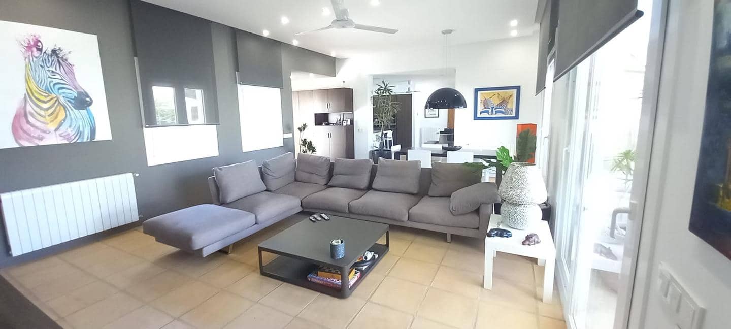 4 soverom Villa til salgs i La Algarrobina med svømmebasseng garasje - € 649 000 (Ref: 8361879)