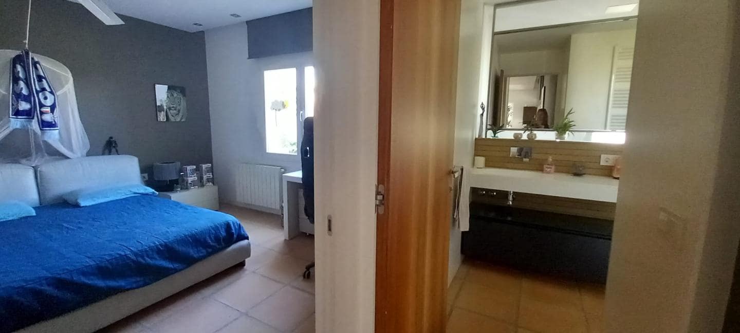 4 soverom Villa til salgs i La Algarrobina med svømmebasseng garasje - € 649 000 (Ref: 8361879)