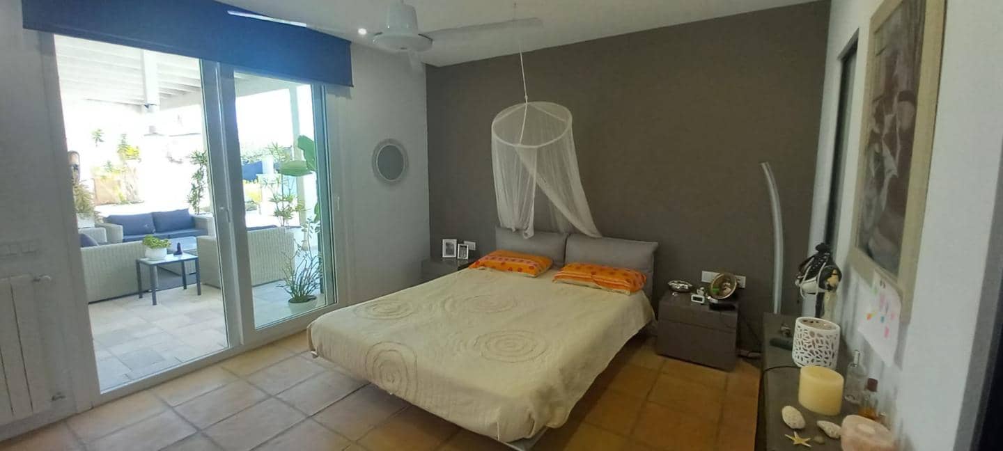 4 soverom Villa til salgs i La Algarrobina med svømmebasseng garasje - € 649 000 (Ref: 8361879)