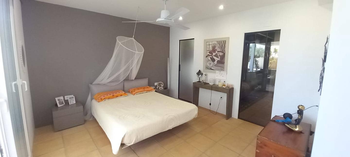 4 soverom Villa til salgs i La Algarrobina med svømmebasseng garasje - € 649 000 (Ref: 8361879)