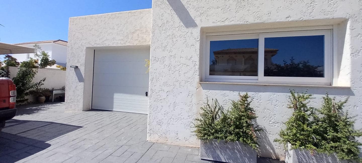 4 soverom Villa til salgs i La Algarrobina med svømmebasseng garasje - € 649 000 (Ref: 8361879)