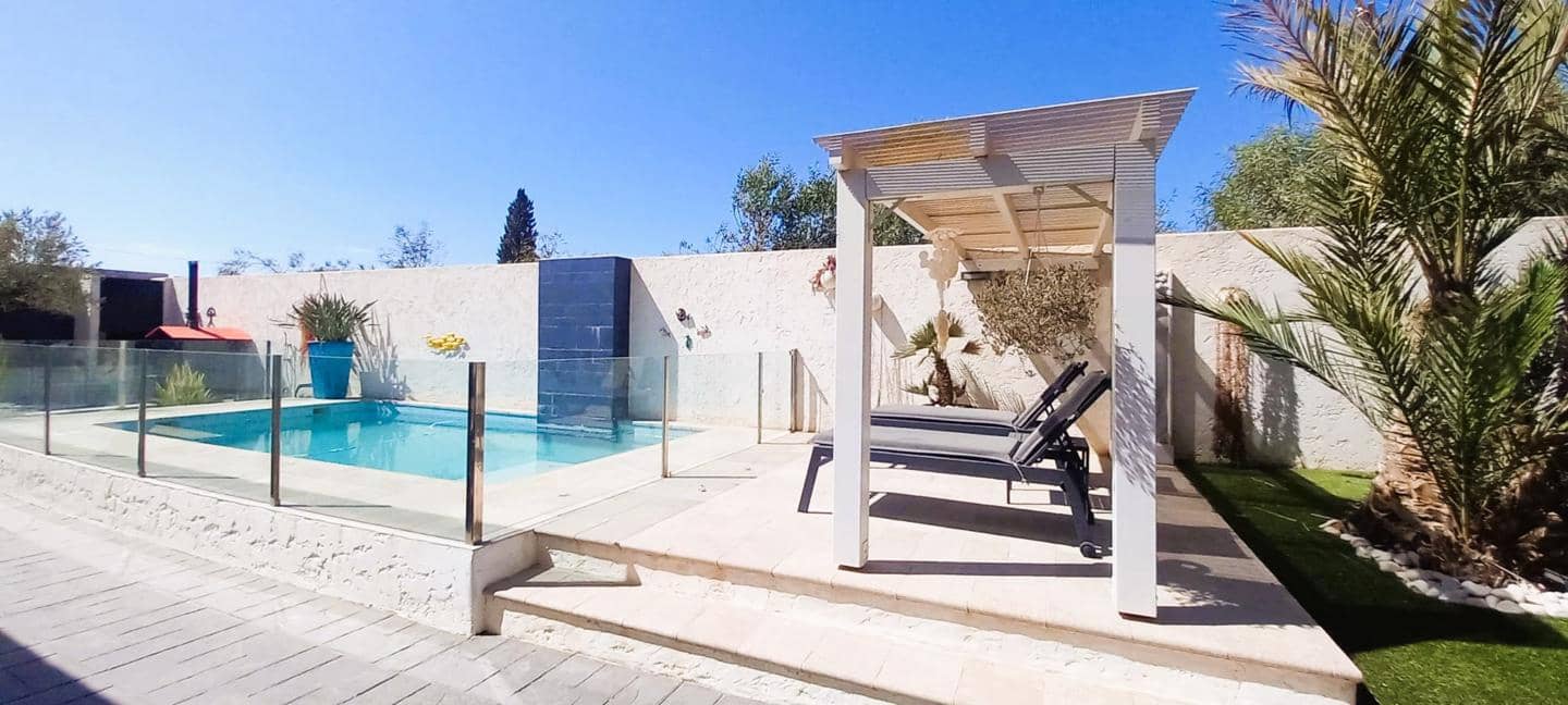 4 soverom Villa til salgs i La Algarrobina med svømmebasseng garasje - € 649 000 (Ref: 8361879)