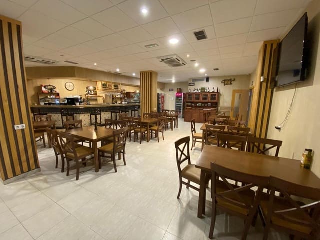 2 soveværelse Virksomhed til salg i Albox - € 450.000 (Ref: 8668624)