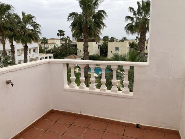 Piso de 3 habitaciones en Cala Marqués, Vera en alquiler vacacional con piscina - 1.200 € (Ref: 8853305)