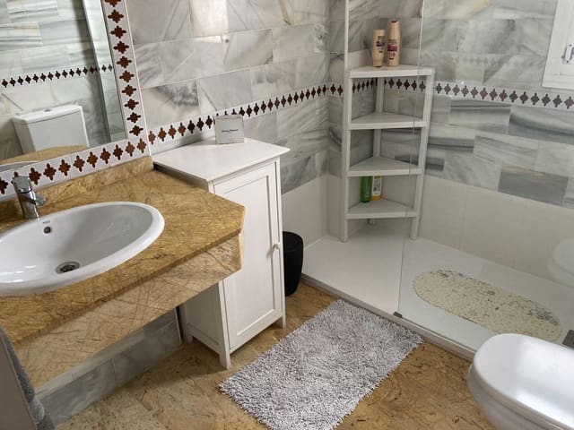 Piso de 3 habitaciones en Cala Marqués, Vera en alquiler vacacional con piscina - 1.200 € (Ref: 8853305)