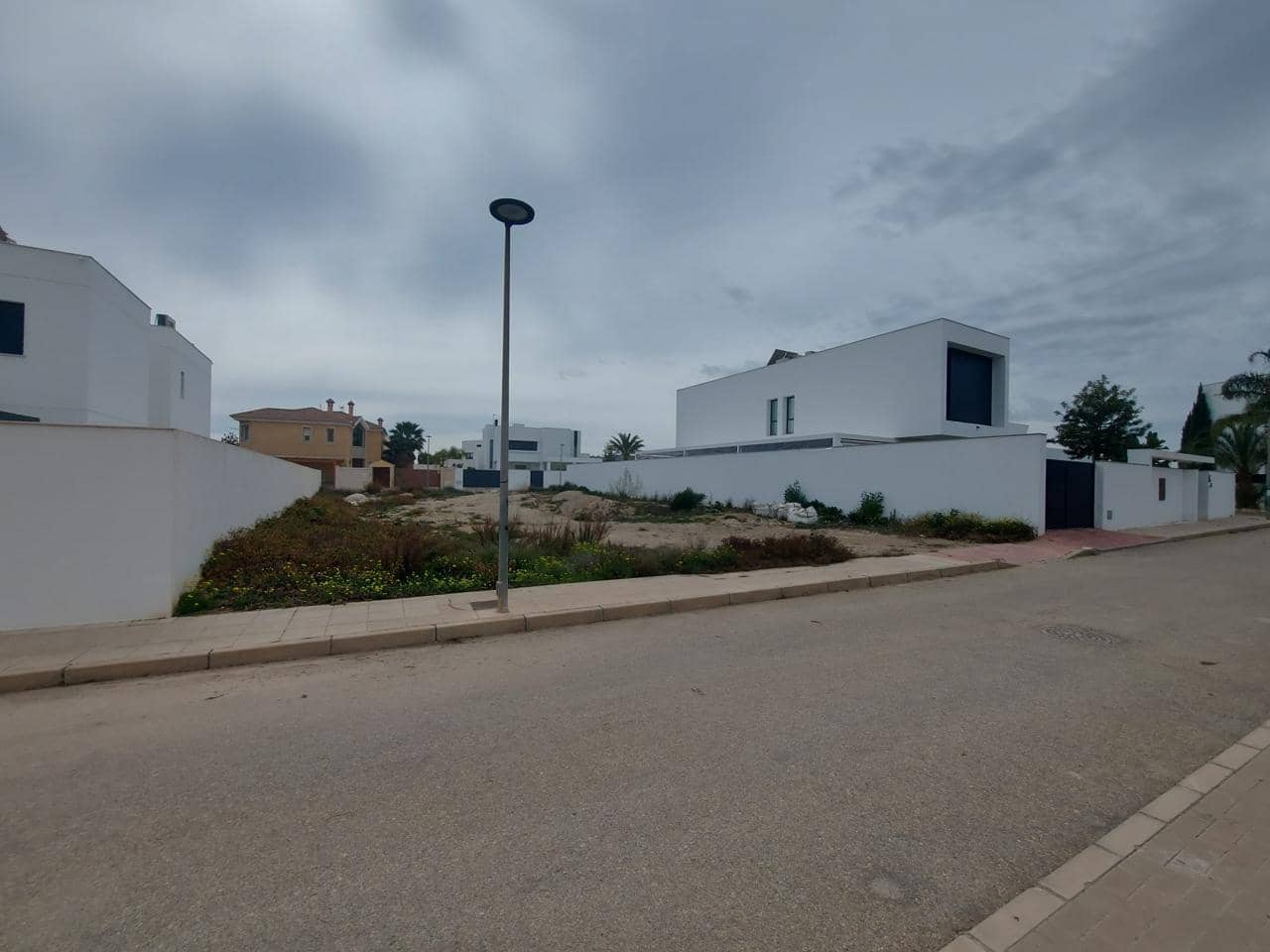 Grunde uden byggetilladelser til salg i Vera - € 190.000 (Ref: 8866143)