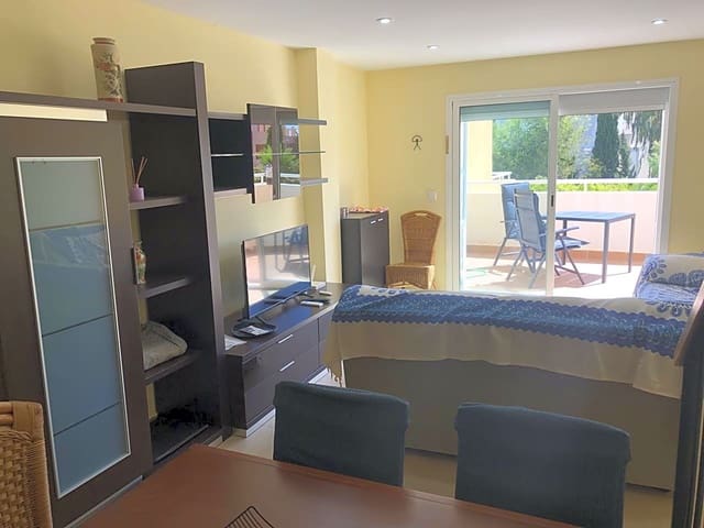 Piso de 2 habitaciones en Cala Marqués, Vera en alquiler vacacional con piscina - 850 € (Ref: 8948098)