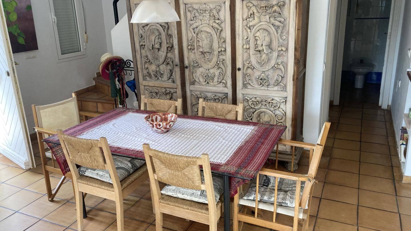 4 slaapkamer Villa voor vakantieverhuur in Vera met zwembad garage - € 2.200 (Ref: 8968801)