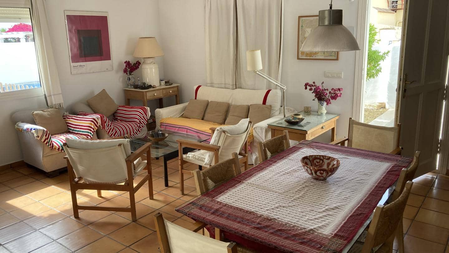 4 slaapkamer Villa voor vakantieverhuur in Vera met zwembad garage - € 2.200 (Ref: 8968801)