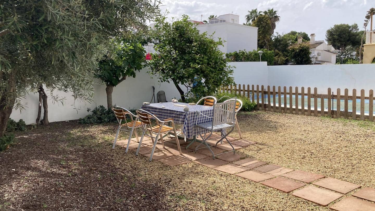 4 slaapkamer Villa voor vakantieverhuur in Vera met zwembad garage - € 2.200 (Ref: 8968801)