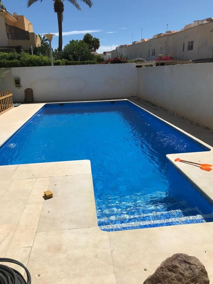 4 slaapkamer Villa voor vakantieverhuur in Vera met zwembad garage - € 2.200 (Ref: 8968801)