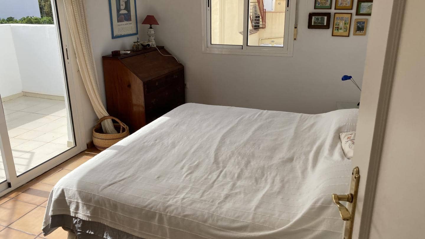 4 slaapkamer Villa voor vakantieverhuur in Vera met zwembad garage - € 2.200 (Ref: 8968801)