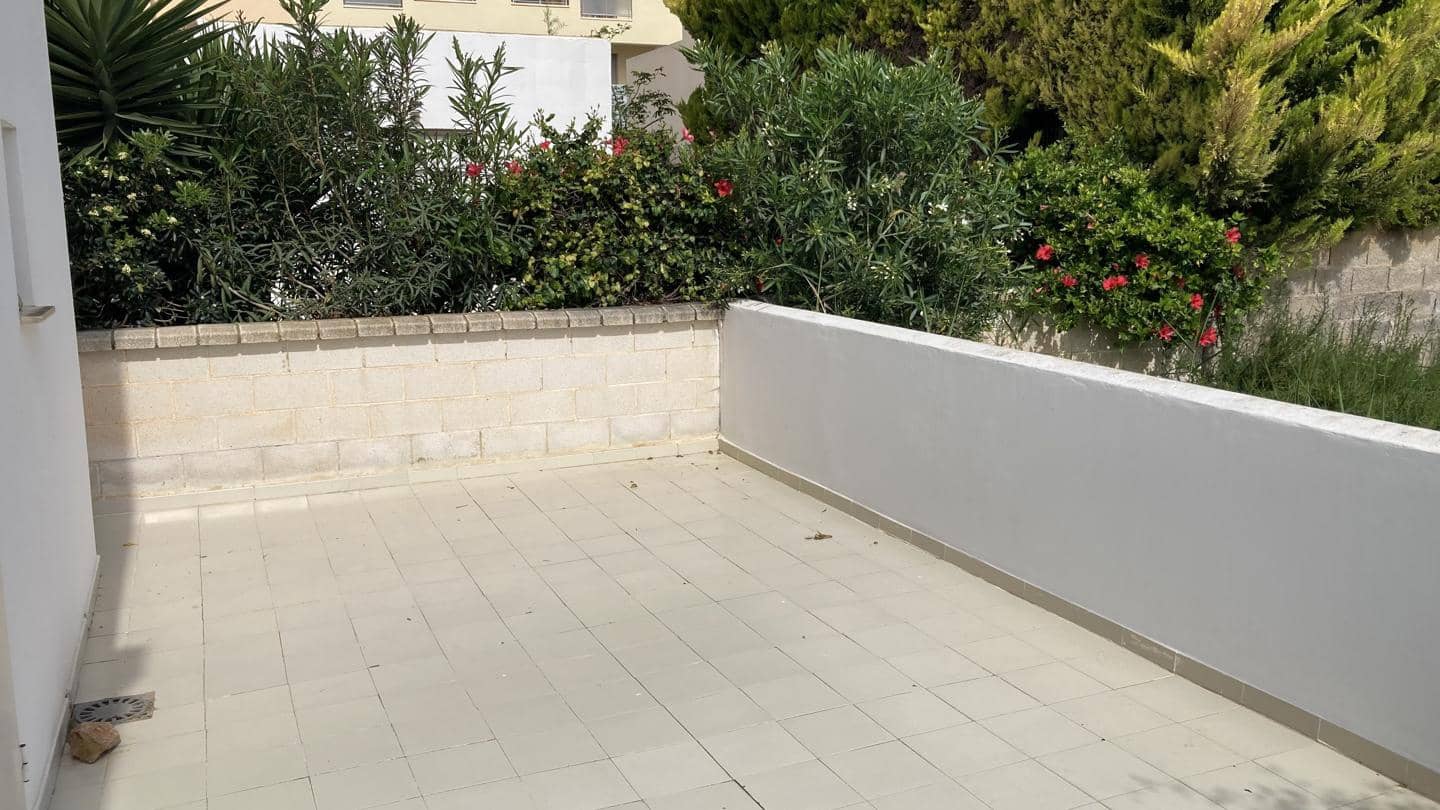 4 slaapkamer Villa voor vakantieverhuur in Vera met zwembad garage - € 2.200 (Ref: 8968801)