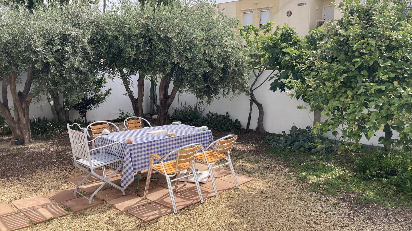 4 slaapkamer Villa voor vakantieverhuur in Vera met zwembad garage - € 2.200 (Ref: 8968801)