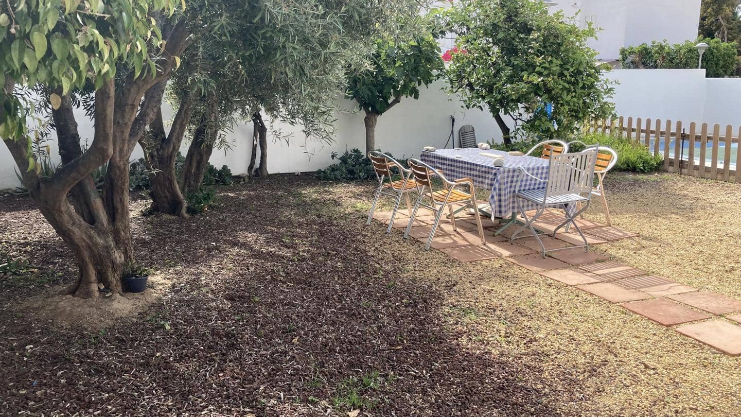 4 slaapkamer Villa voor vakantieverhuur in Vera met zwembad garage - € 2.200 (Ref: 8968801)