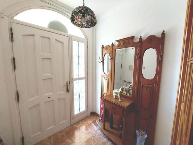 5 soveværelse Villa til salg i Huércal-Overa med garage - € 295.000 (Ref: 9030744)