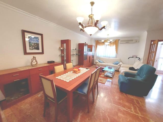 5 soveværelse Villa til salg i Huércal-Overa med garage - € 295.000 (Ref: 9030744)