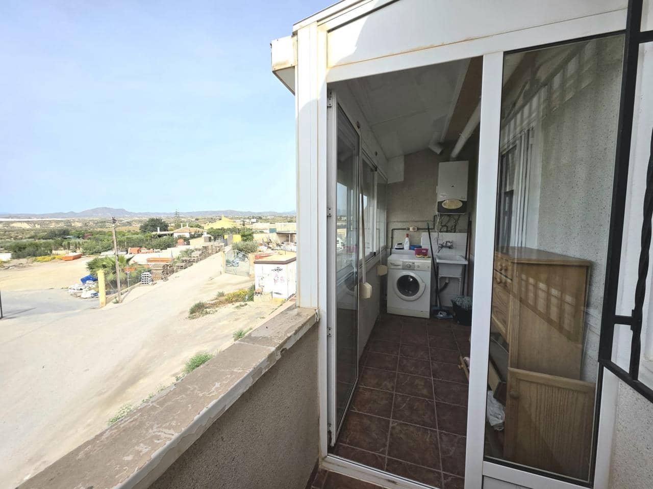 5 bedroom Villa for sale in Huercal-Overa with garage - € 295,000 (Ref: 9030744)