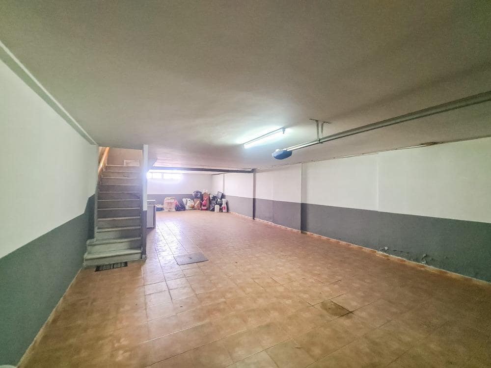 5 bedroom Villa for sale in Huercal-Overa with garage - € 295,000 (Ref: 9030744)