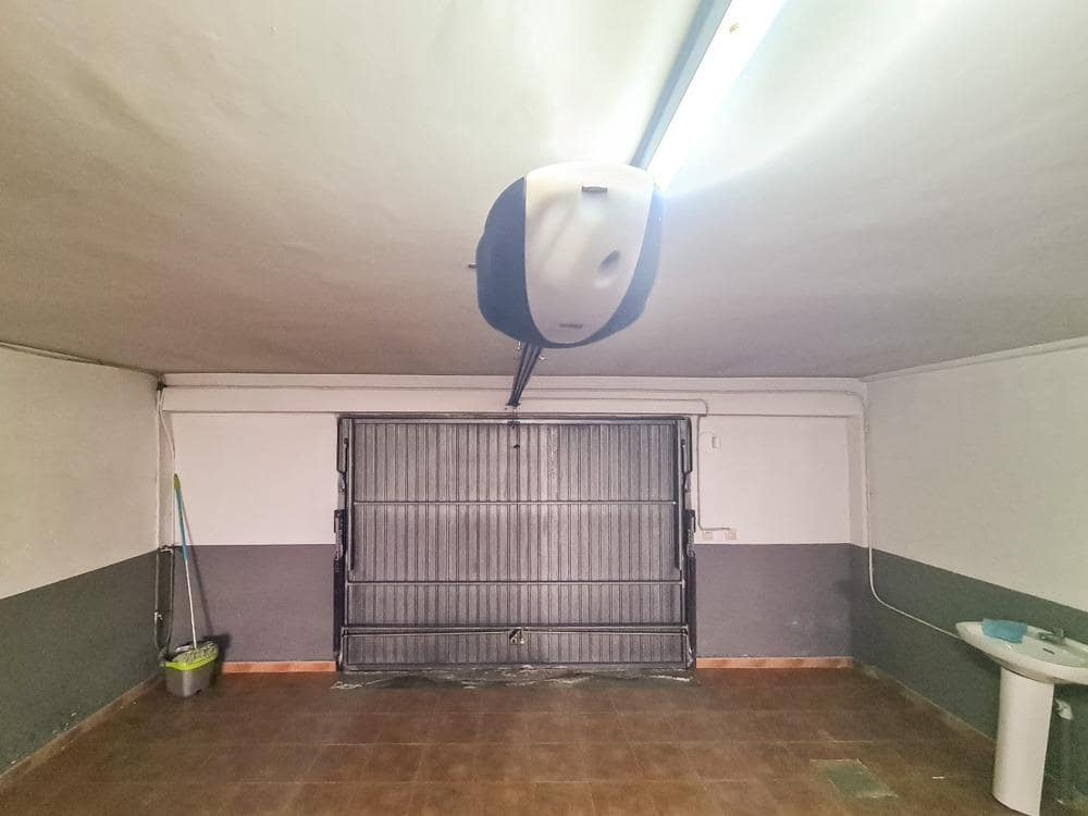 5 bedroom Villa for sale in Huercal-Overa with garage - € 295,000 (Ref: 9030744)