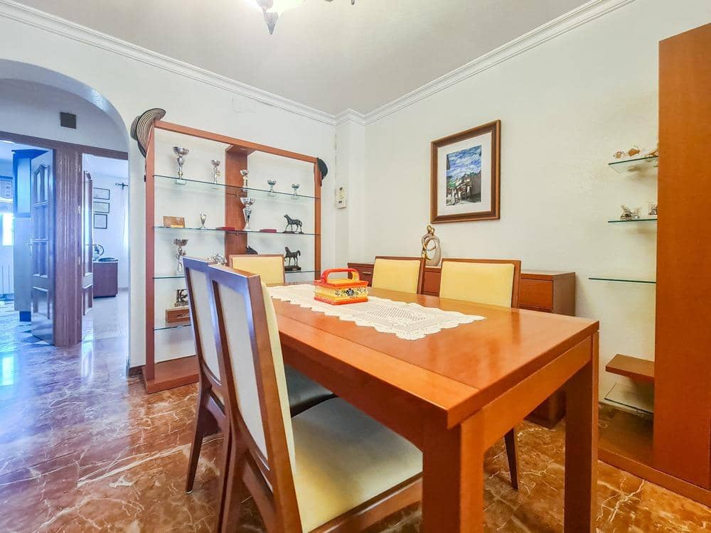 5 bedroom Villa for sale in Huercal-Overa with garage - € 295,000 (Ref: 9030744)