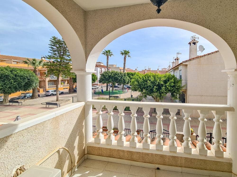 5 bedroom Villa for sale in Huercal-Overa with garage - € 295,000 (Ref: 9030744)