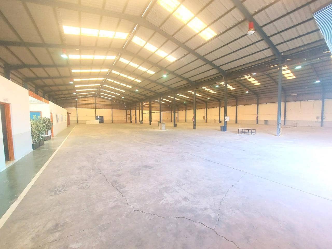 2 soveværelse Erhverv til salg i Antas - € 990.000 (Ref: 9132799)