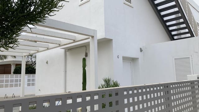 3 bedroom Villa for rent in Puerto del Rey, Vera with pool garage - € 1,200 (Ref: 9218936)