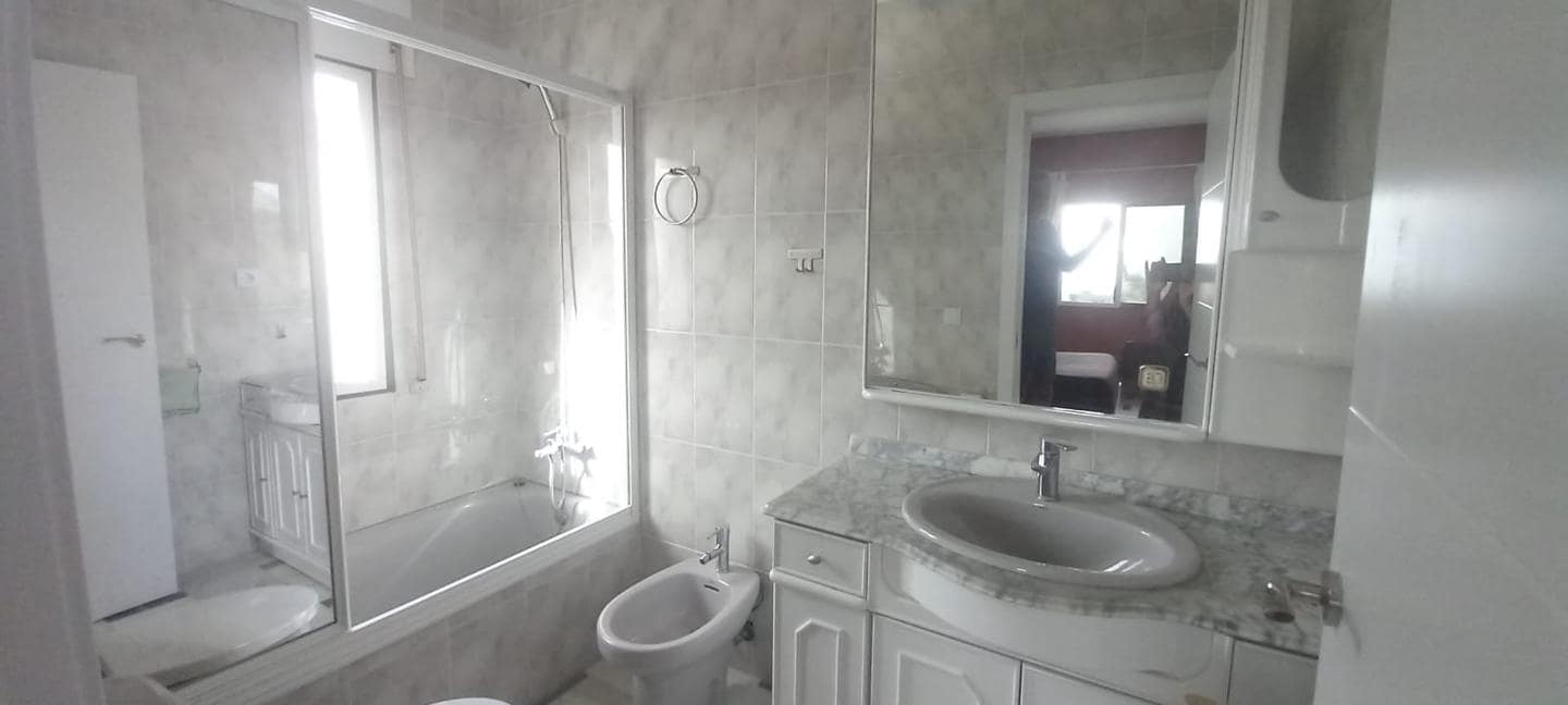 8 soveværelse Villa til salg i Somontin med garage - € 169.500 (Ref: 9267682)