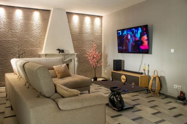 8 soveværelse Villa til salg i Somontín med garage - € 169.500 (Ref: 9267682)