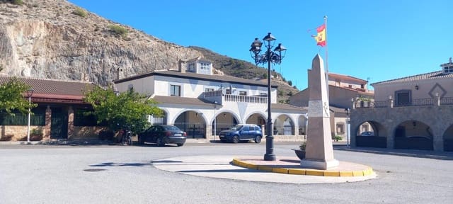 8 soveværelse Villa til salg i Somontín med garage - € 169.500 (Ref: 9267682)