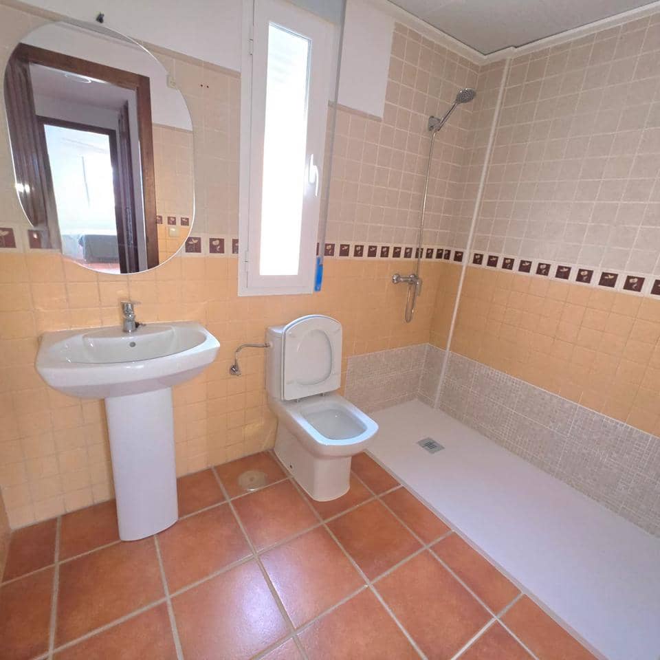 2 chambre Appartement à vendre à Cuevas del Almanzora avec piscine garage - 120 000 € (Ref: 9273057)