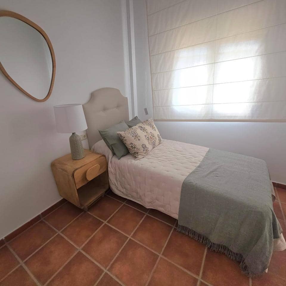 3 bedroom Flat for sale in Cuevas del Almanzora with pool garage - € 130,000 (Ref: 9294116)