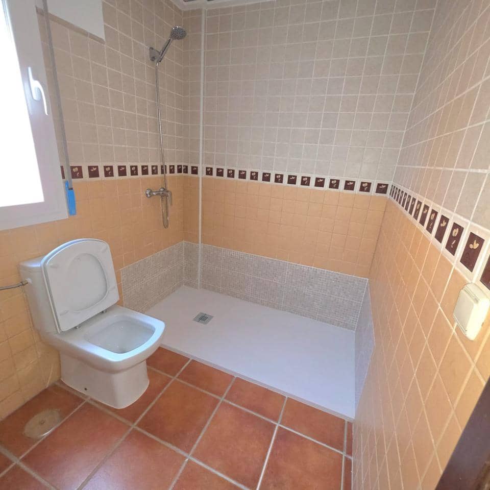 3 bedroom Flat for sale in Cuevas del Almanzora with pool garage - € 130,000 (Ref: 9294116)
