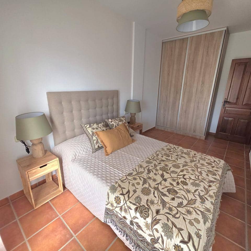 3 bedroom Flat for sale in Cuevas del Almanzora with pool garage - € 130,000 (Ref: 9294116)