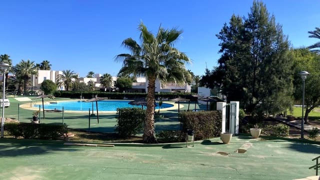 3 sovrum Lägenhet att hyra i Puerto del Rey, Vera med pool - 1 050 € (Ref: 9399953)