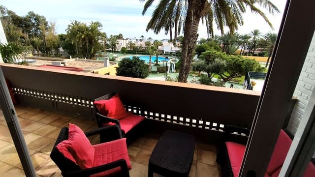 3 sovrum Lägenhet att hyra i Puerto del Rey, Vera med pool - 1 050 € (Ref: 9399953)